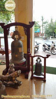 QUẢ CHUÔNG 50KG VÀ GIÁ TREO