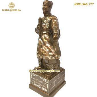 TƯỢNG TRẦN HƯNG ĐẠO ĐỒNG ĐỎ KHẢM TAM KHÍ CAO 62CM