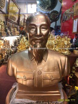TƯỢNG BÁC HỒ BÁN THÂN