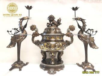 TAM SỰ 70 ĐỒNG ĐỎ KHẢM NGŨ SẮC