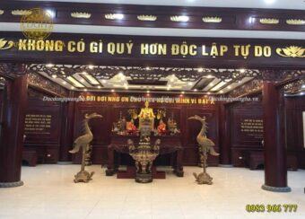 PHÒNG THỜ BÁC HỒ