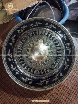 CHIÊNG ĐỒNG CHẠM HOA VĂN TRỐNG ĐỒNG SẮC NÉT