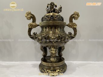 Đỉnh đồng thờ cúng cao 70cm chất liệu đồng vàng hoa văn sắc nét hàng kỹ