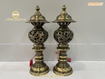 Đôi đèn thờ Rồng Phượng cao 46cm chất liệu đồng vàng hun mới nhất