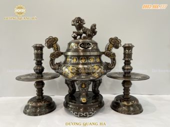 Bộ Tam Sự Đỉnh Nến cao 45cm chất liệu đồng đỏ cao cấp khảm ngũ sắc