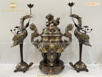 Bộ tam sự thờ cúng bằng đồng đỏ khảm ngũ sắc rồng nổi cao 60cm sang trọng