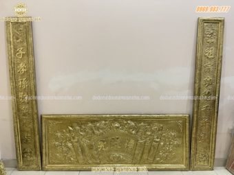 Bộ đại tự câu đối bằng đồng vàng mộc phủ bóng kích thước 1m