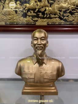 Tượng Bác Hồ bán thân cao 70cm chất liệu đồng đỏ
