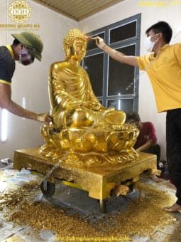 Dịch vụ dát vàng 9999 của Dương Quang Hà