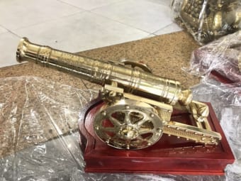 Súng Thần Công Đồng Mộc, Hoa Văn Chìm