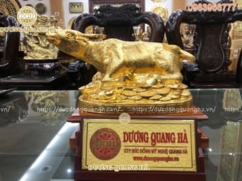 Tượng trâu đúc đồng đỏ thiếp vàng 9999 cao cấp