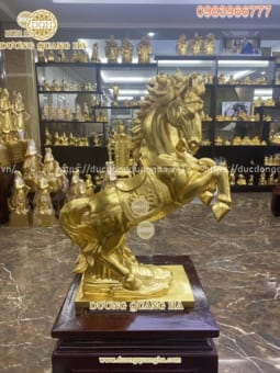 Tượng ngựa bằng đồng thếp vàng 9999 đẹp oai phong