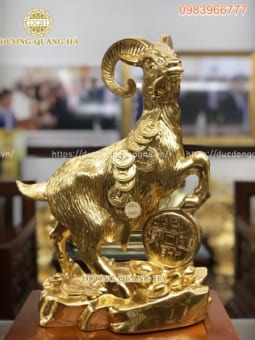 Tượng Dê Bằng Đồng Ngậm Dải tiền thiếp vàng 9999