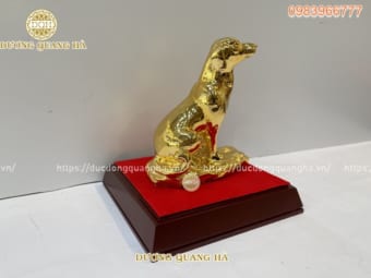 tượng phong thủy chó mạ vàng