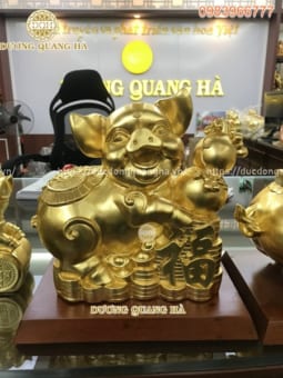 Tượng phong thủy lợn ôm hồ lô thiếp vàng 9999